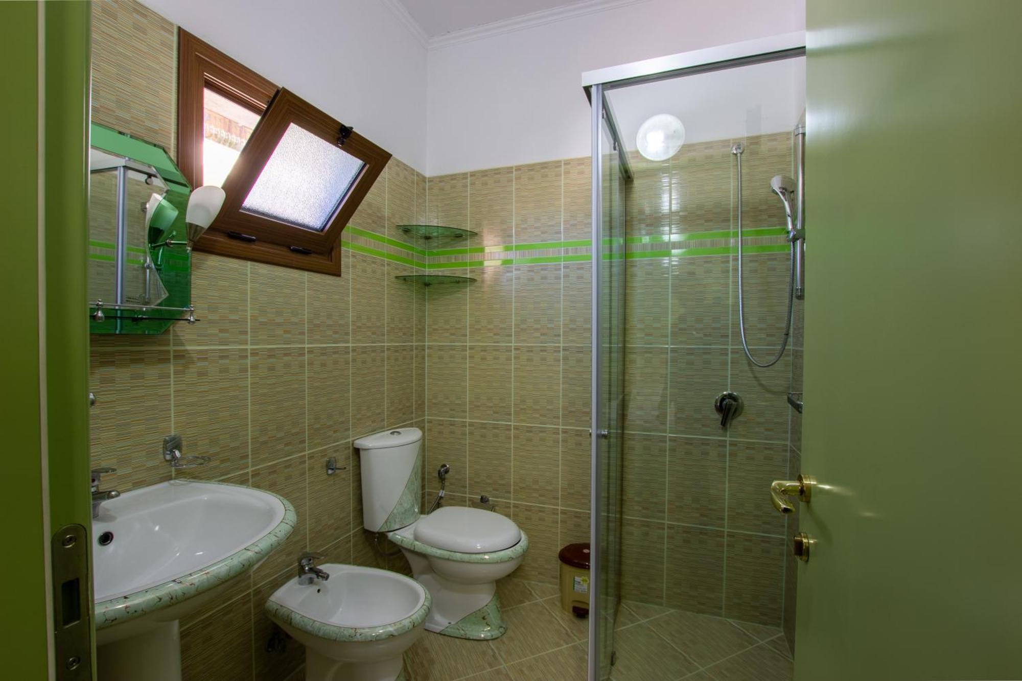 Bora Hotel Gjirokastër Esterno foto