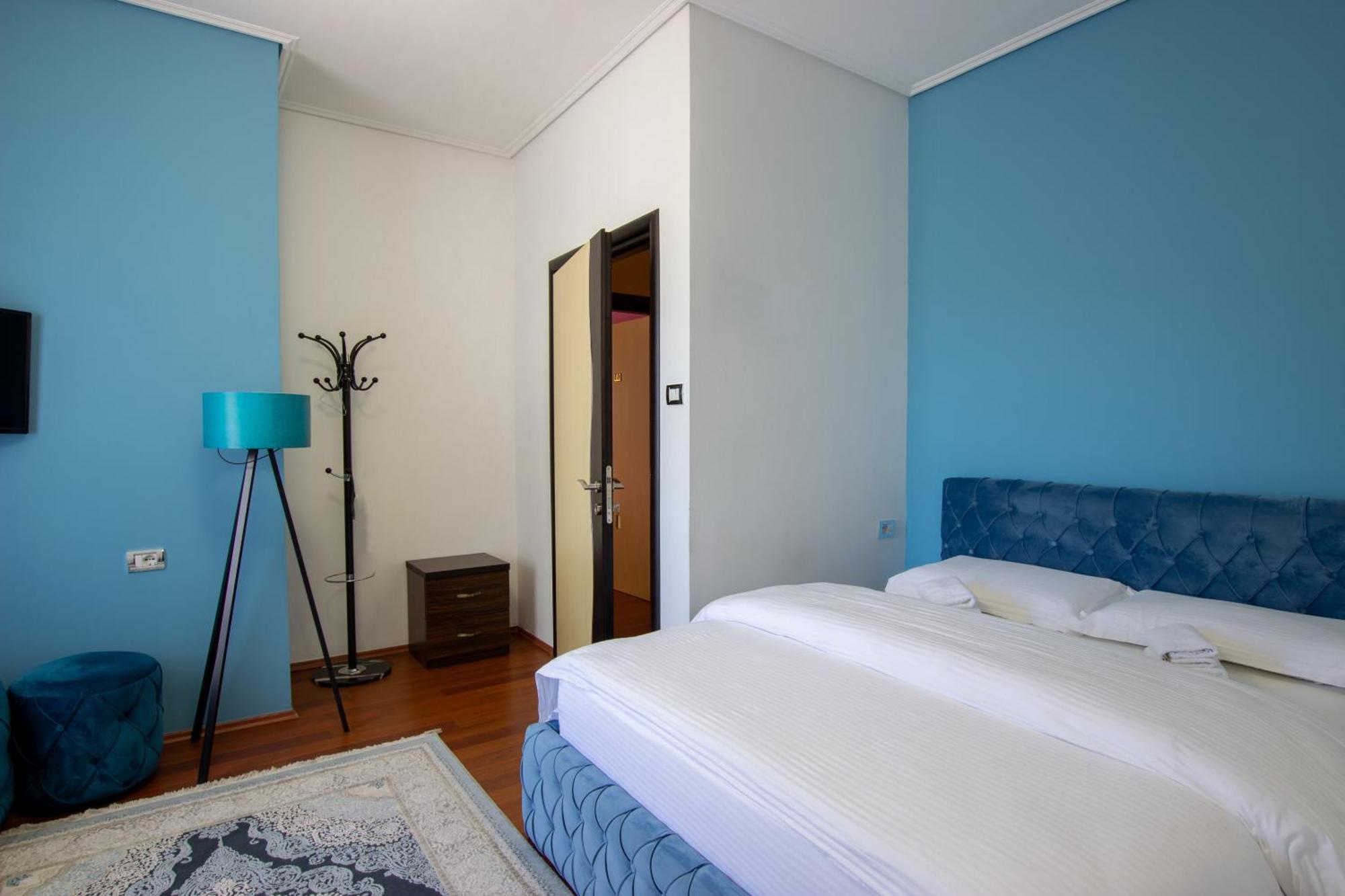 Bora Hotel Gjirokastër Esterno foto