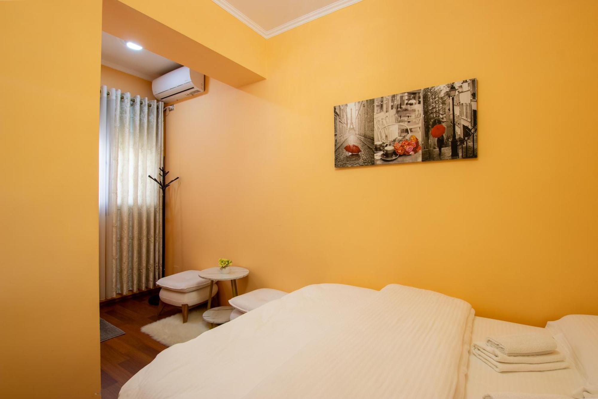 Bora Hotel Gjirokastër Esterno foto