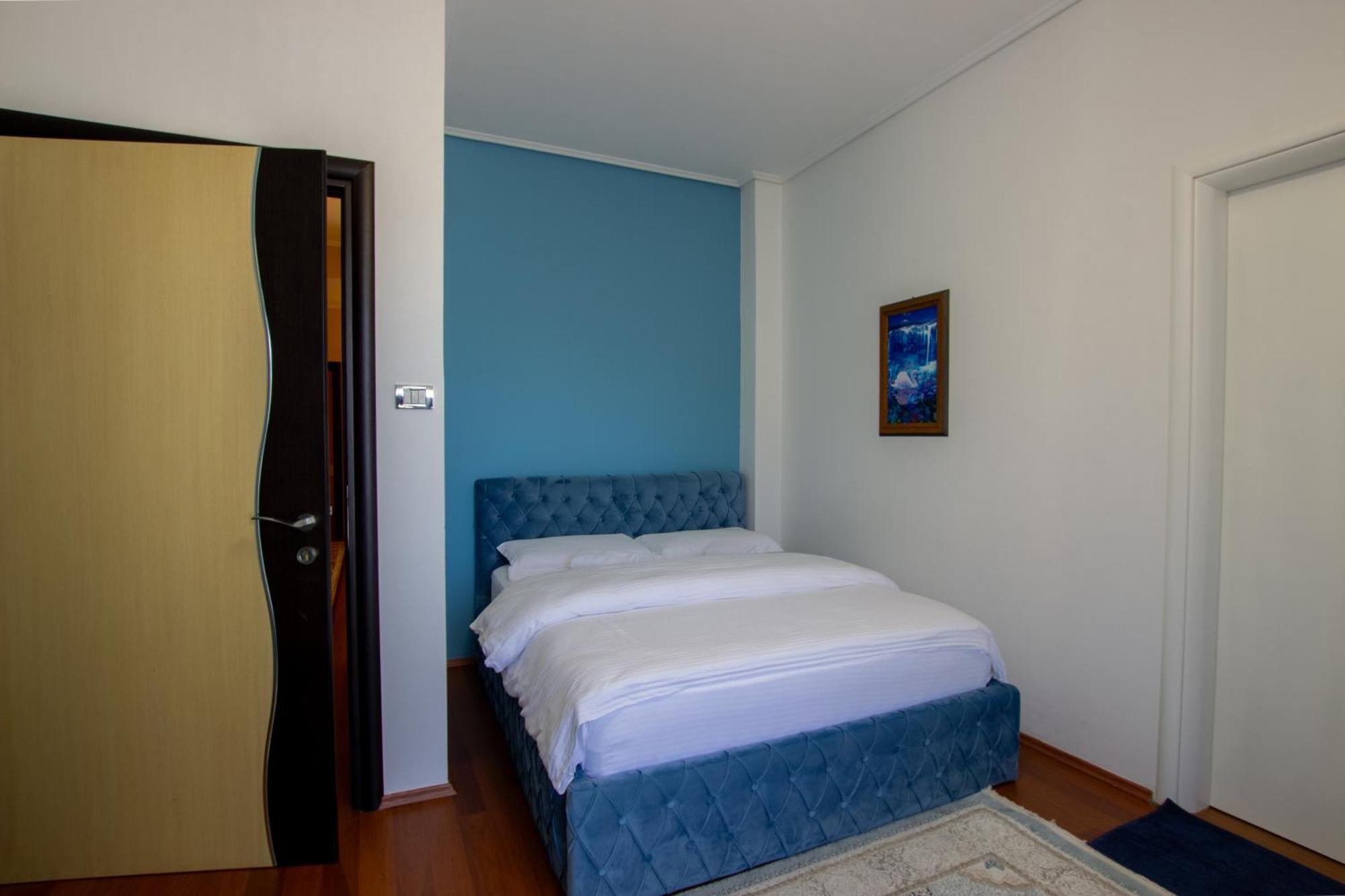 Bora Hotel Gjirokastër Esterno foto